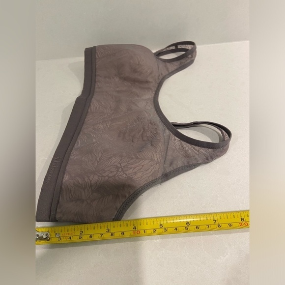 LULULEMON shadow mesh bralette leaf lunar rock misty shell size Medium - Picture 8 of 9